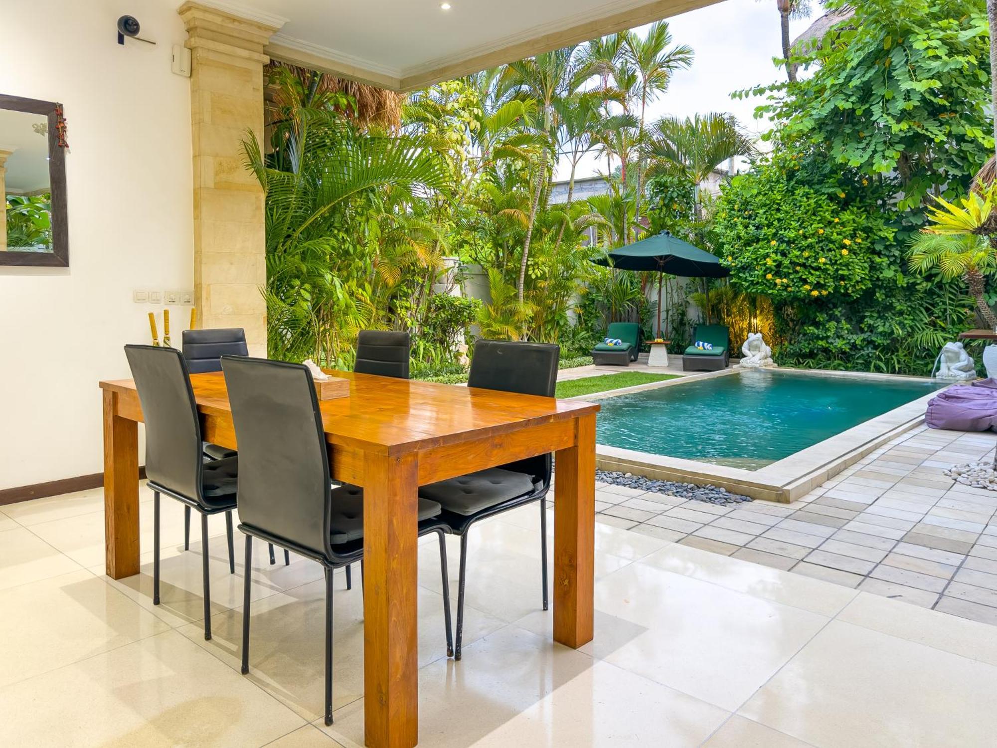 Villa Bugis Kayu Aya Seminyak Pokoj fotografie